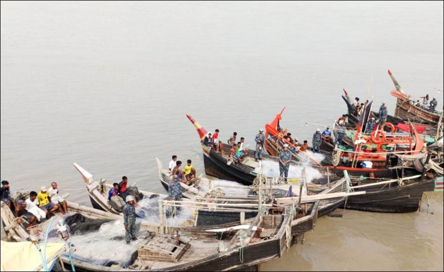 Hilsa fishing ban ends: Fishermen in Chandpur set to return to rivers