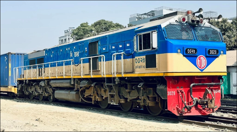 Coach detachment disrupts train service on Dhaka–Mymensingh route