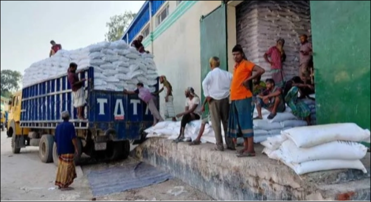 Hidden hands in the fields: Dealers blamed for artificial fertiliser shortage in north