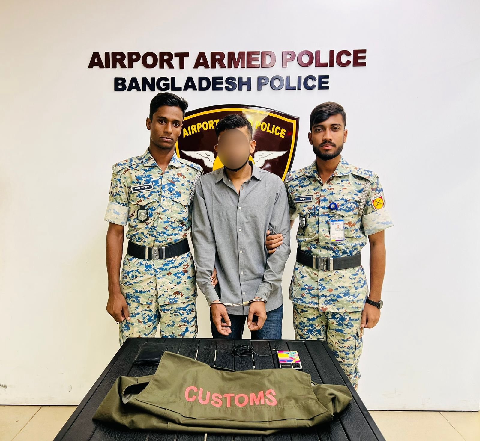 Fraudster posing as customs officer arrested at Dhaka Airport