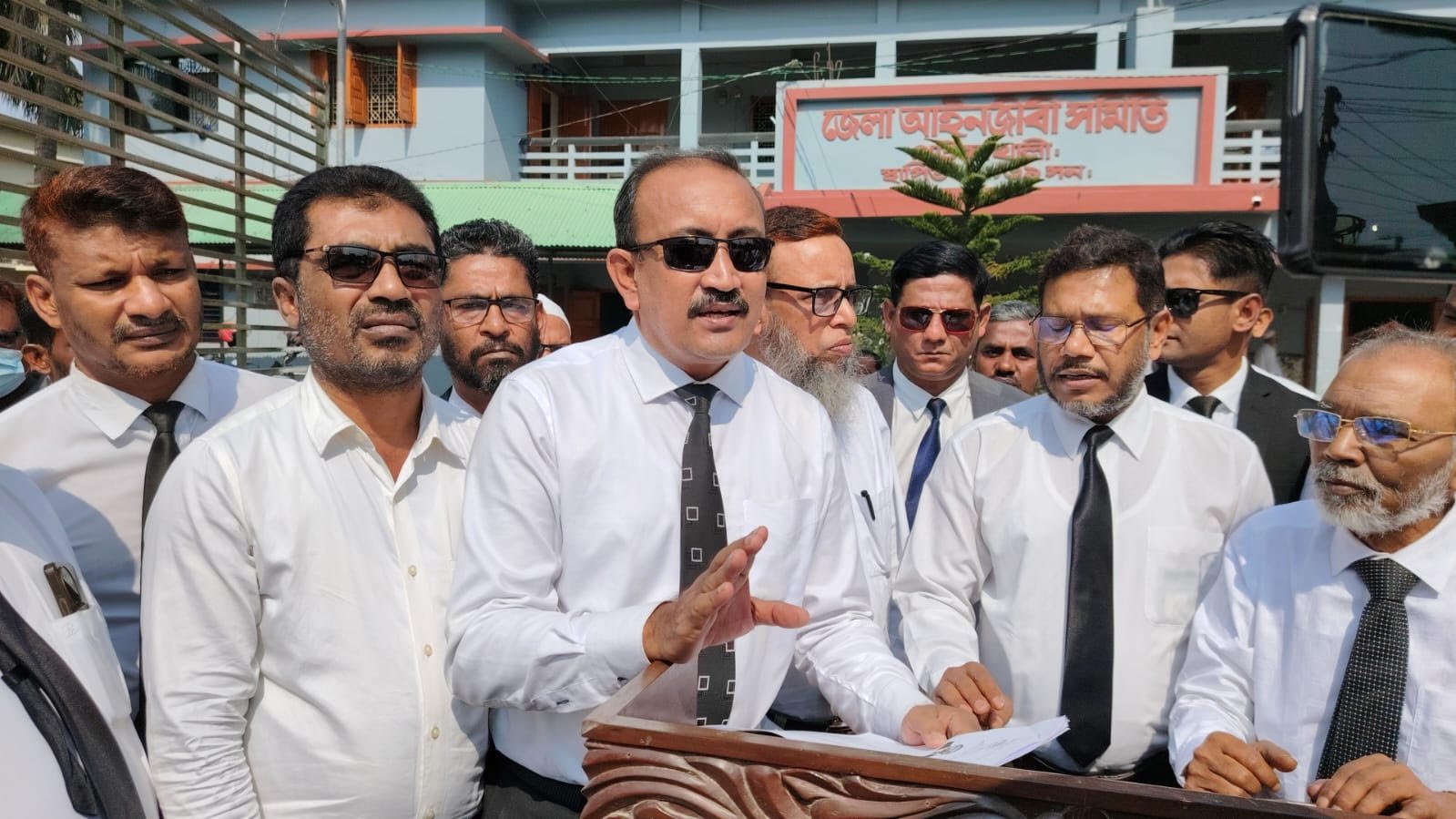 Lawyers file case against ex-MP Mejbauddin 