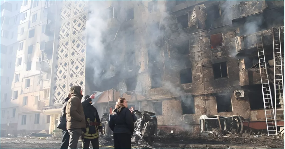 Russian strike kills 19 in western Ukraine as Zelenskyy arrives in Turkey for talks