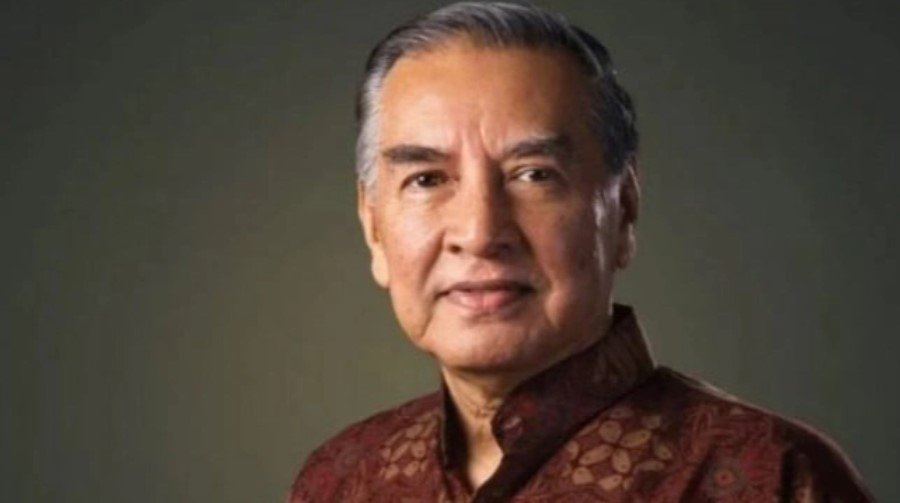 No Bangladesh media faced such arson attacks in 53 years: Mahfuz Anam