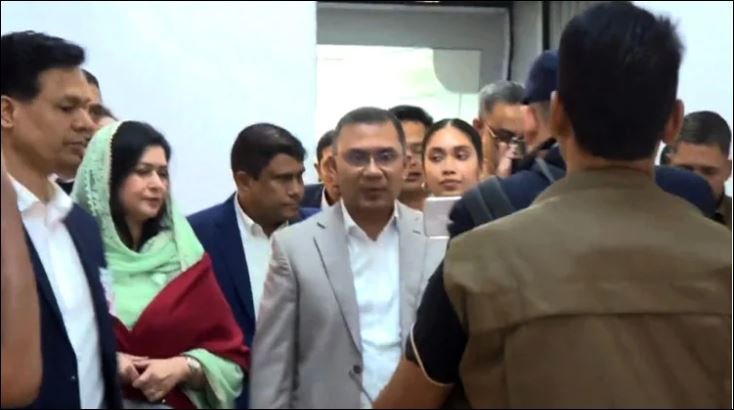 Tarique Rahman accorded warm reception at Dhaka airport 