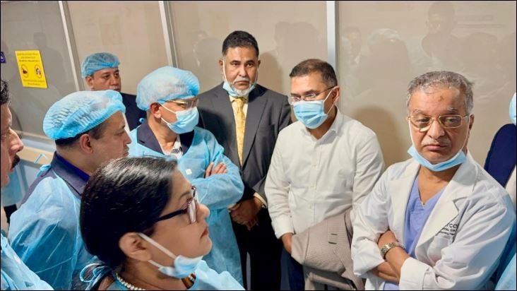 Tarique Rahman stays beside ailing mother at hospital 