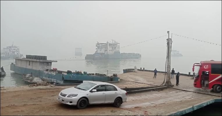 Fog: Ferry services resume on Paturia–Daulatdia, Aricha–Kazirhat routes after 15 hrs