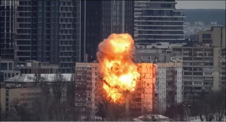 Poland scrambles jets after Russian strikes hit Kyiv