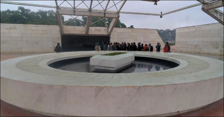 Khaleda’s  janaza likely on Wednesday, burial beside Ziaur Rahman: Salahuddin