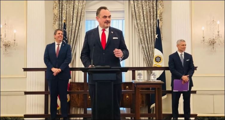 New US Ambassador stresses strengthening Bangladesh-US relations