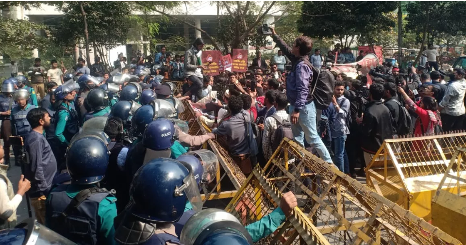  July Oikya march to EC blocked by police