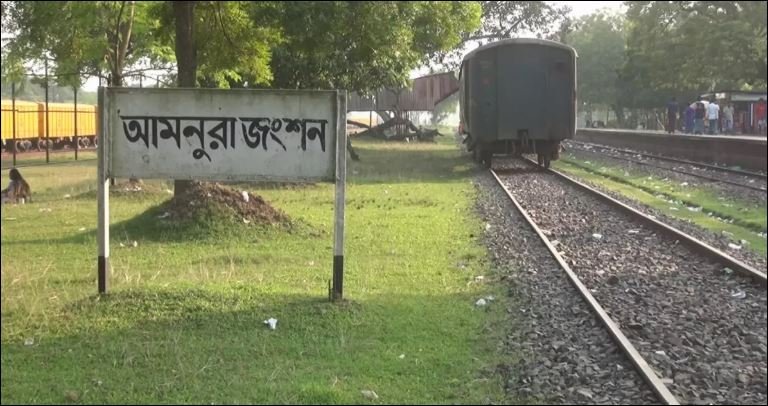 Once a lifeline, Amnura junction now lies neglected