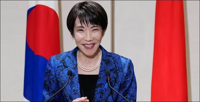 Japan PM plans snap election to seek fresh mandate