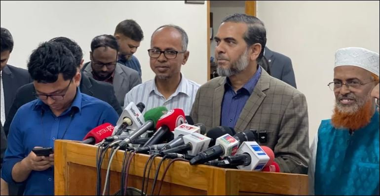 Jamaat alleges harassment of its female campaigners