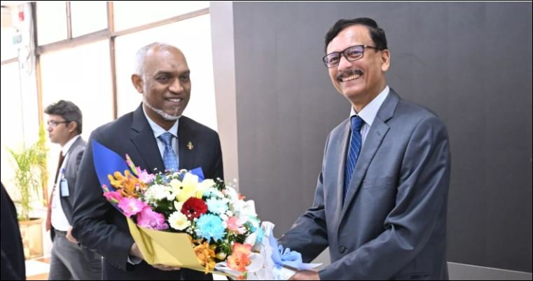 Maldives President Muizzu arrives in Dhaka