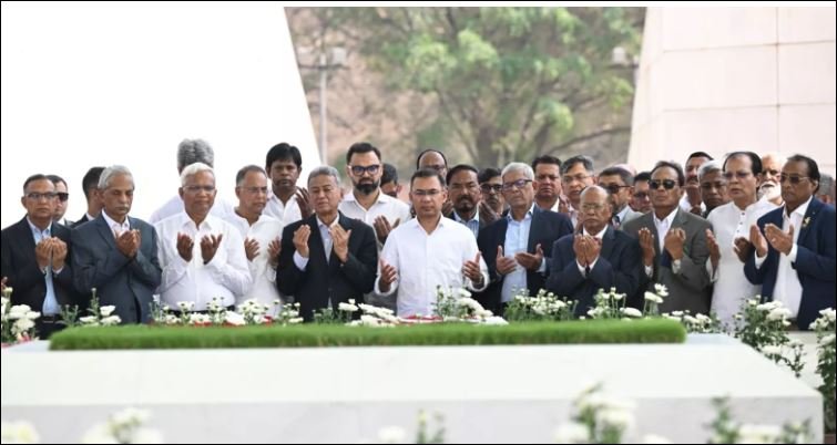 PM, new cabinet members also pay tributes to Zia, Khaleda