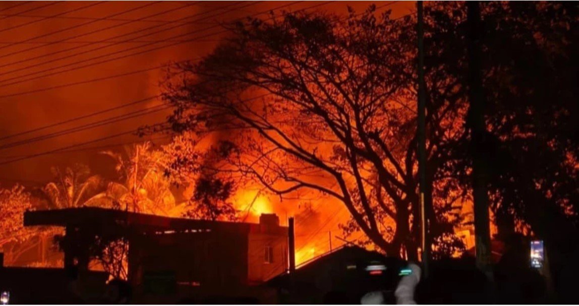 16 injured, 20 tourist jeeps gutted in Cox’s Bazar filling station fire