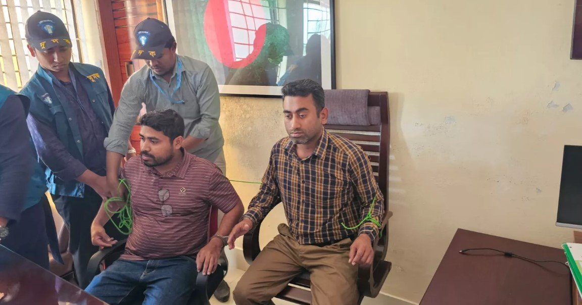 ACC Trap in Noakhali: Project Implementation Officer held with bribe money