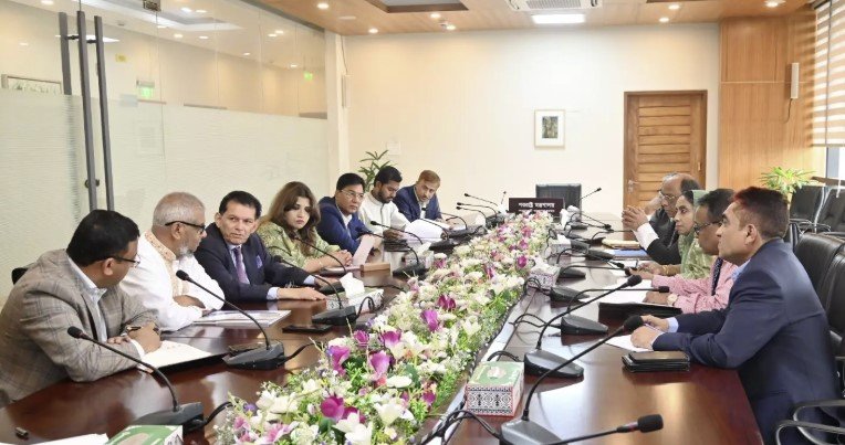 FM says Bangladesh prioritises citizens’ safety; seeks diplomatic resolution