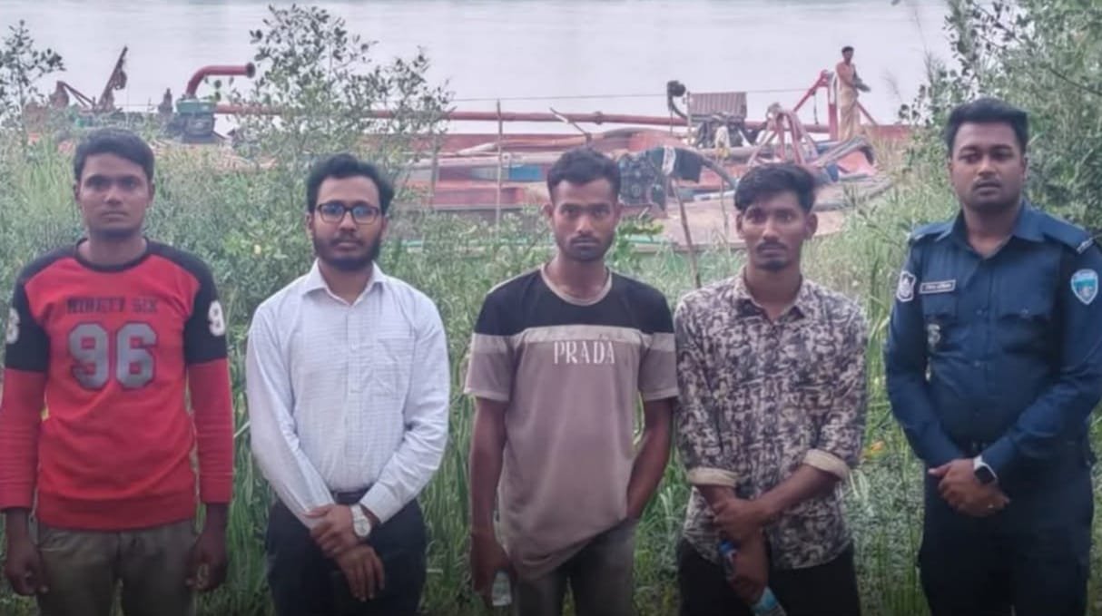 Banshkhali Mobile court fines Tk 3 lakh for illegal sand extraction