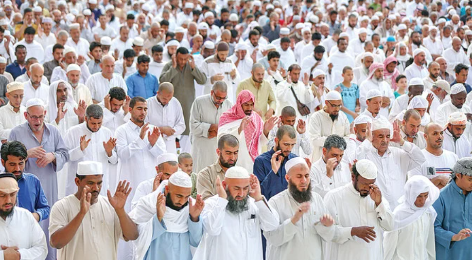 Muslims across Saudi Arabia perform Eid-ul-Fitr prayer