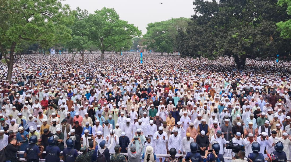 Eid Jamaat held at Sholakia Eidgah