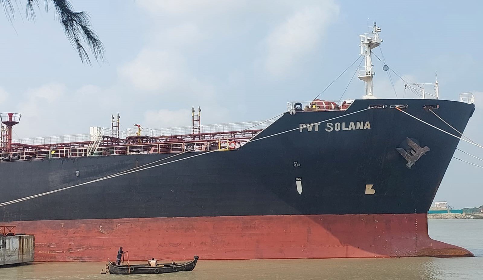 Fuel unloading at Ctg port remains smooth despite Middle East turmoil