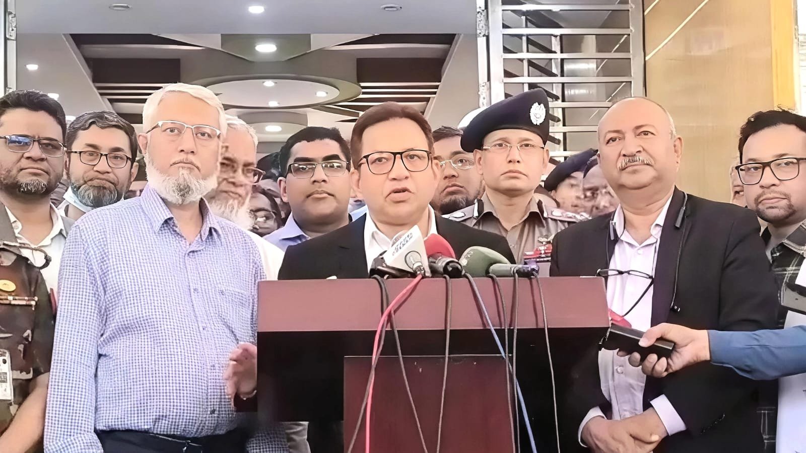 Radiant donates neonatal ventilators to Rajshahi Medical College Hospital