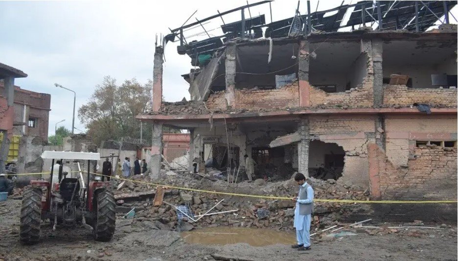 Five killed, 13 hurt in Pakistan suicide bombing