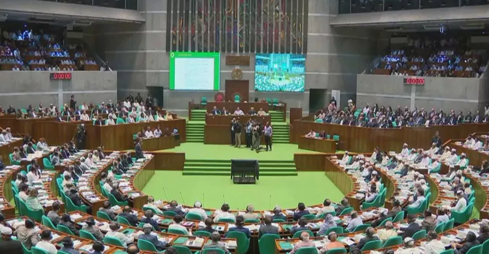 Japanese Agriculture Minister witness parliament session