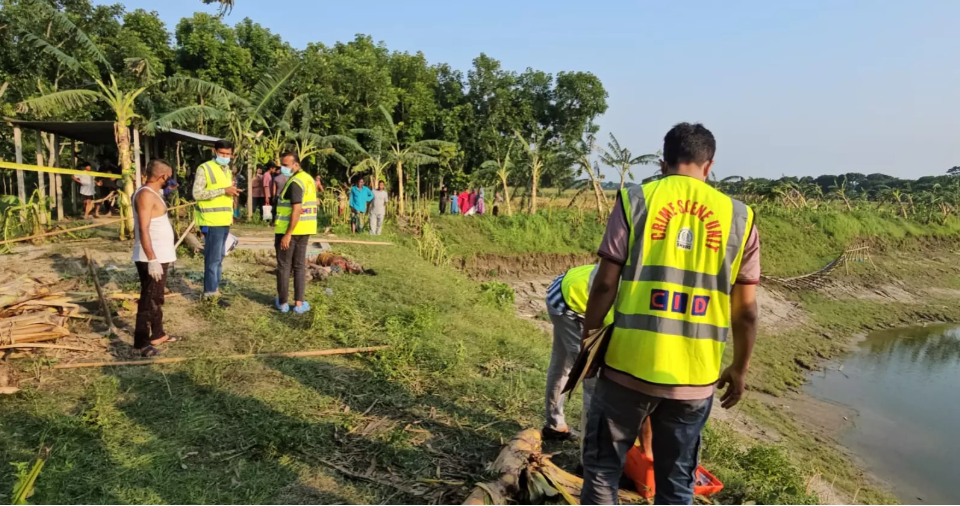 Mother, daughter found buried in Faridpur