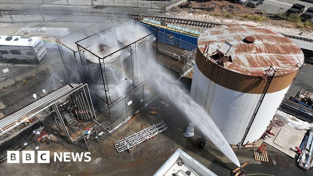 40,000 evacuated in Southern California over dangerous chemical tank leak