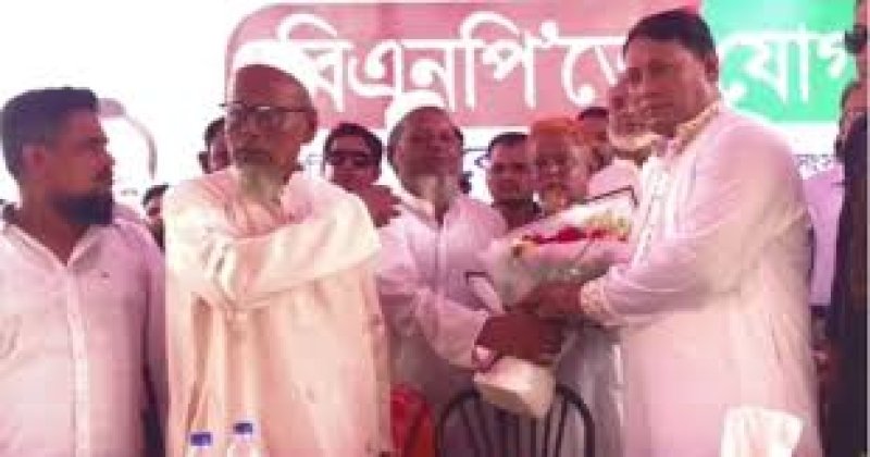 Around 1200 AL activists in Gopalganj join BNP