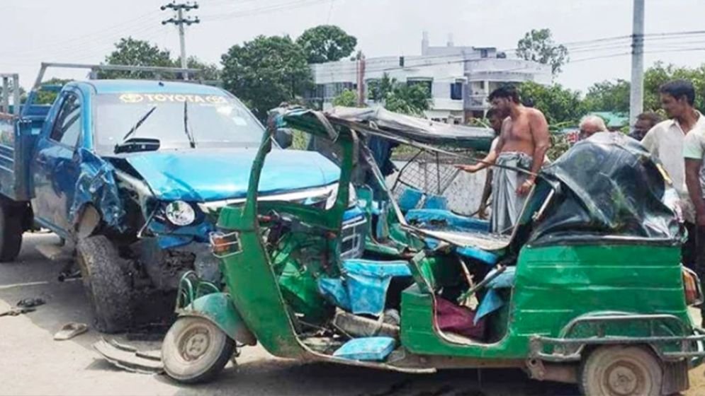 Mother, Child Among Three Killed in Road Crash
