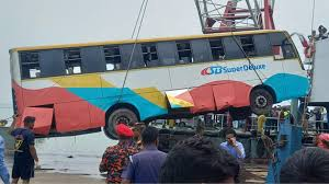 Probe committee formed over bus plunging into Padma river