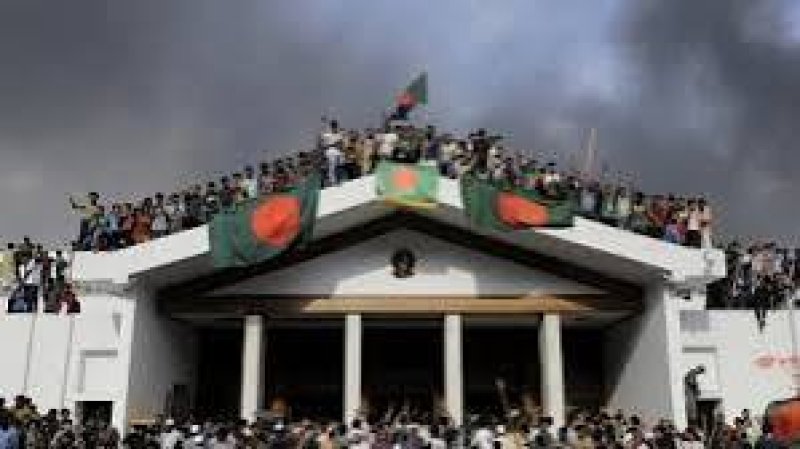 Massive programmes mark July Uprising Day nationwide