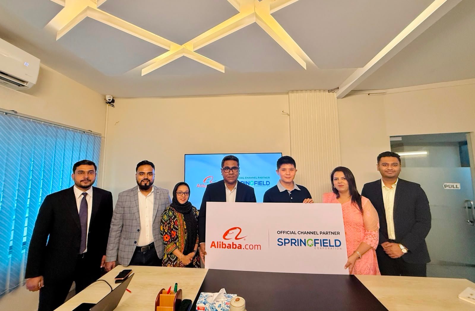 Alibaba.com inks deal with Bangladeshi company Springfield Corporation 
