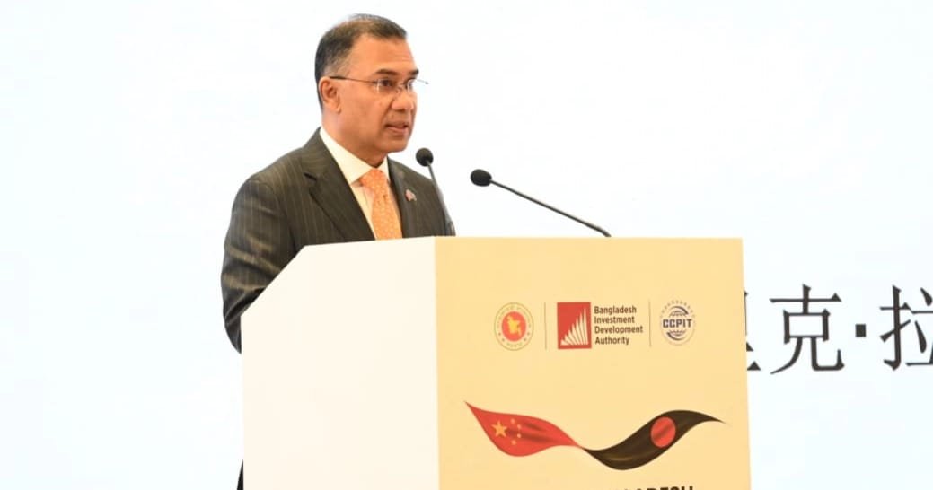 PM invites Chinese companies to expand value chains into Bangladesh