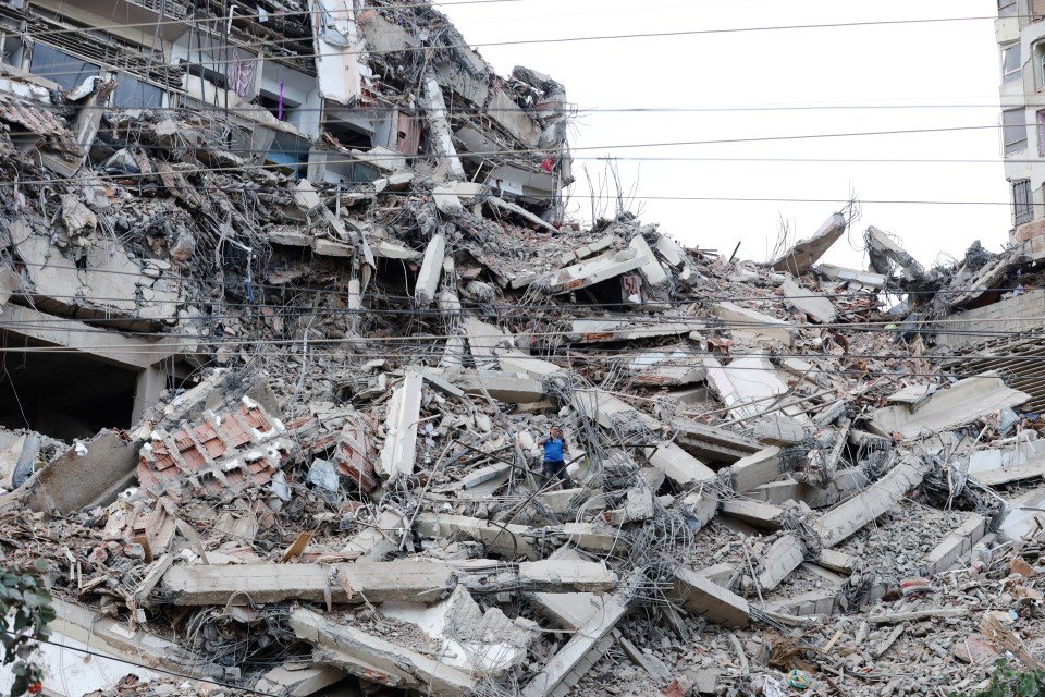 Venezuela races to search for survivors after quakes kill at least 235