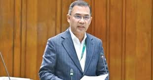 PM encourages students to become competent, responsible citizens
