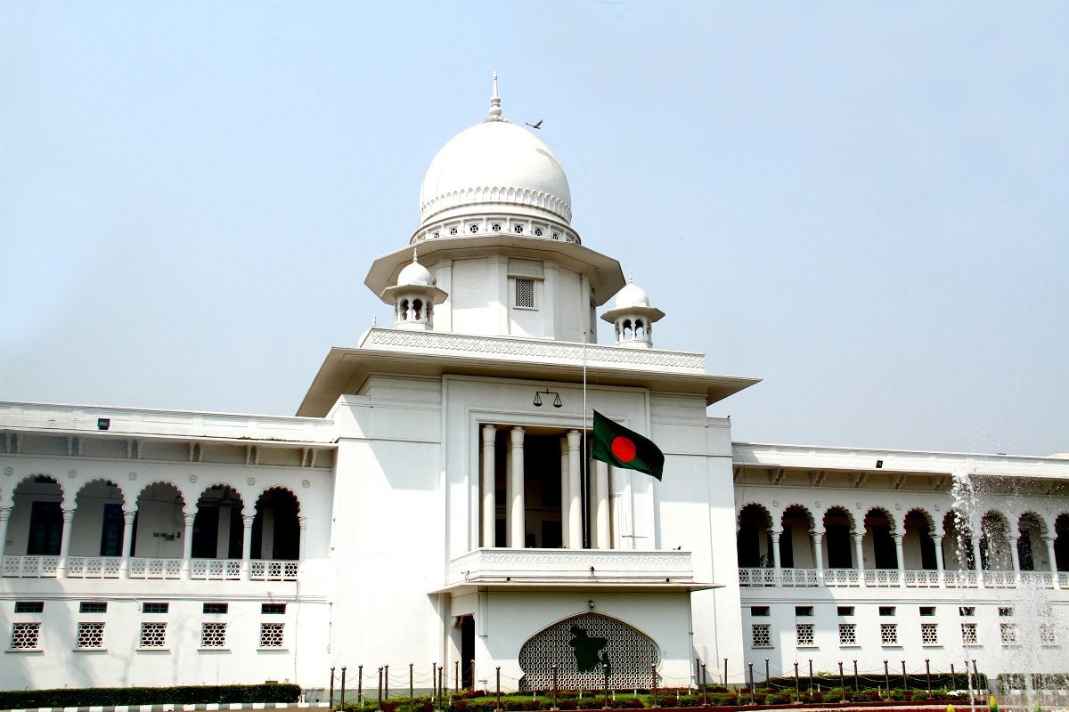SC reinstates caretaker govt, referendum provisions 