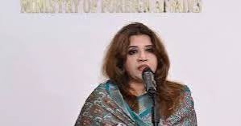 Hasina would have to land in jail if surrenders: Shama