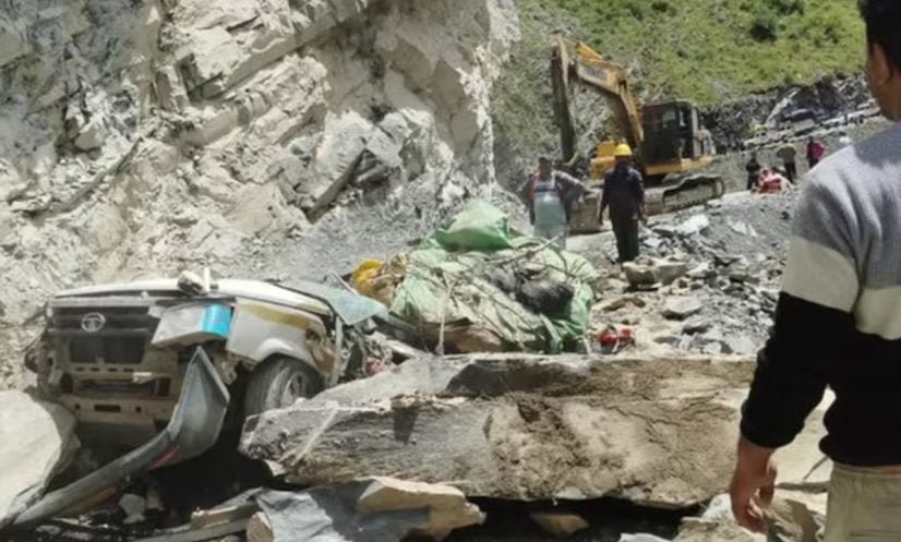Landslide kills 13, crushes passenger vehicle in India