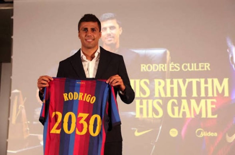 Barcelona signs Spain captain Rodri from Man City