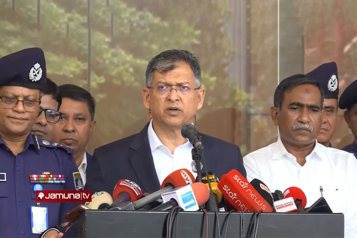 Tk 2 Lakh reward for information on illegal arms: Minister