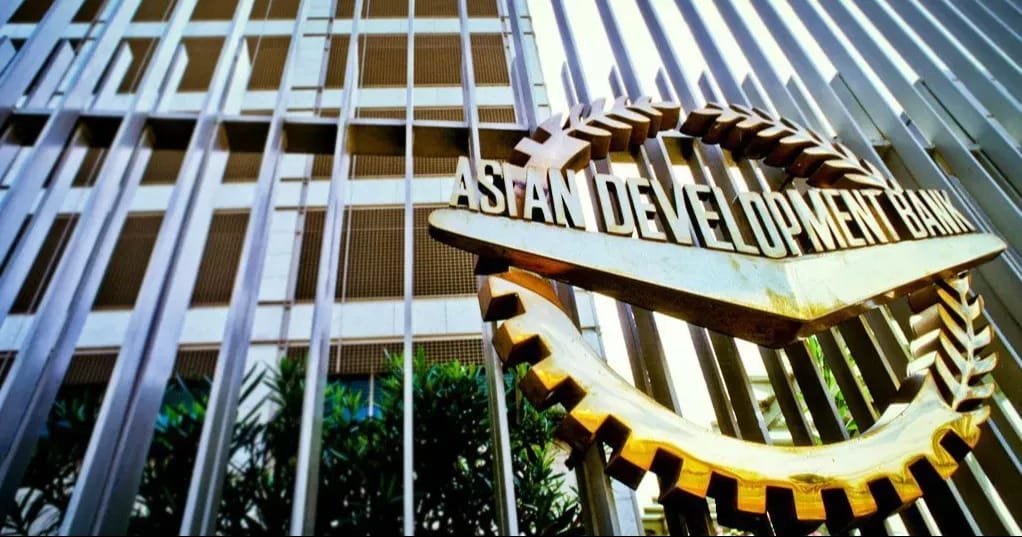 ADB lowers Bangladesh’s growth forecast to 4 % in FY2027