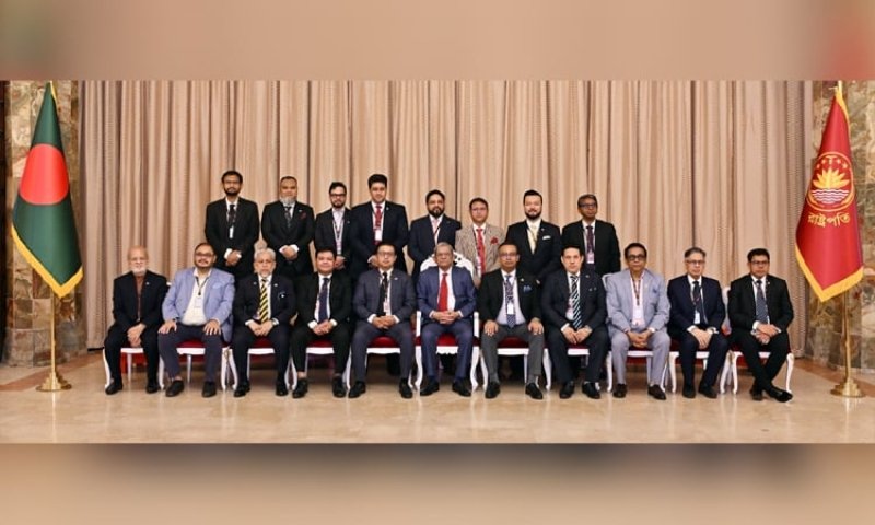 President urges youths to engage in business