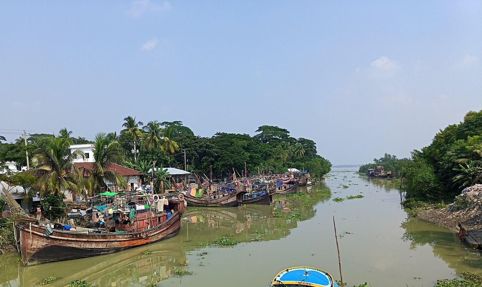22-day ban on hilsa fishing begins  
