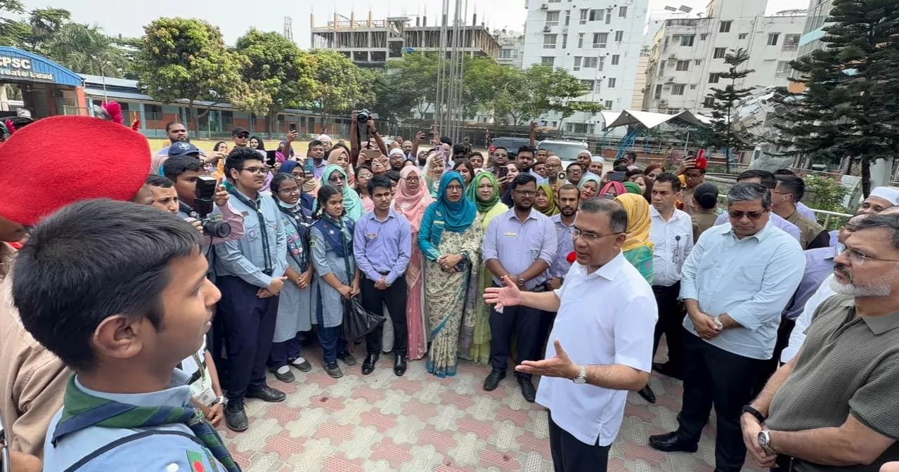 Efforts to build a clean Bangladesh must start now, PM tells students